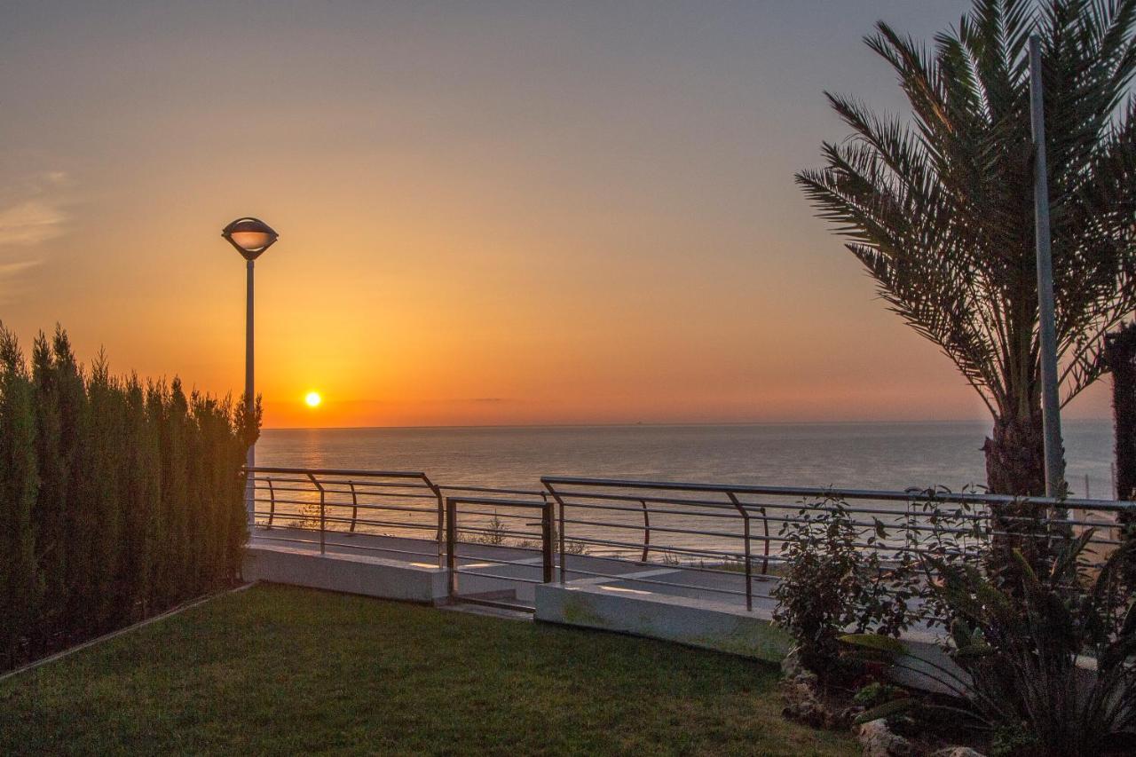 Infinity Luxury Sea View Apartment With Private Garden آريناليس ديل سول المظهر الخارجي الصورة