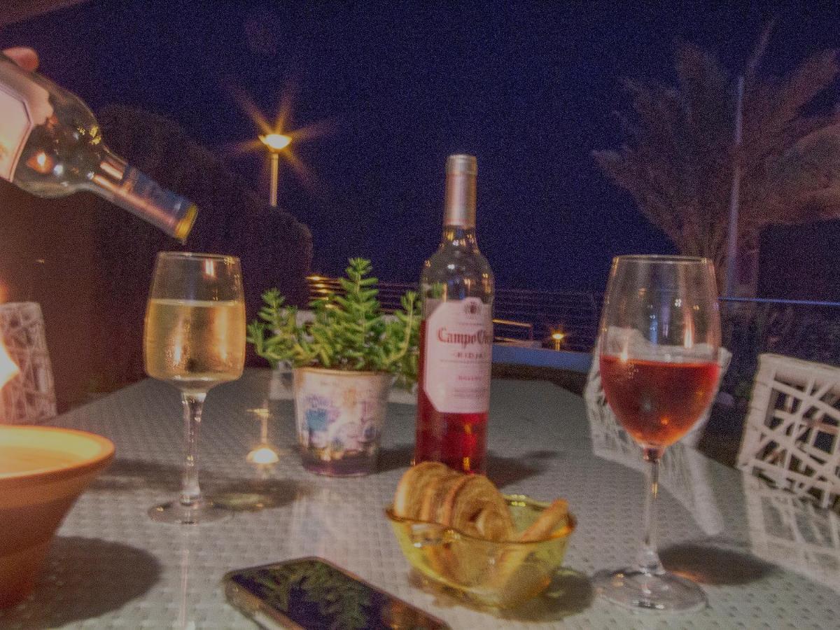 Infinity Luxury Sea View Apartment With Private Garden آريناليس ديل سول المظهر الخارجي الصورة