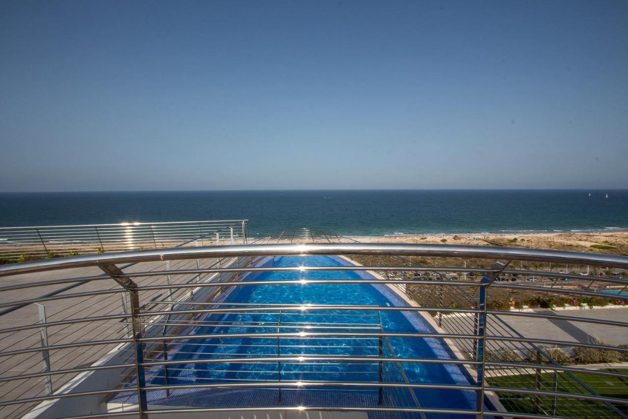 Infinity Luxury Sea View Apartment With Private Garden آريناليس ديل سول المظهر الخارجي الصورة